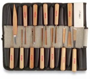 Assortiment de 13 outils de sculpture