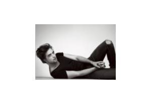 Free Robert Pattinson Screensaver